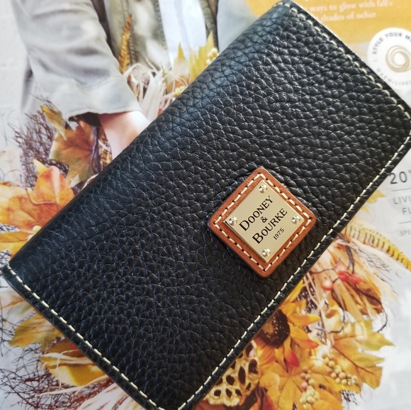 Dooney & Bourke Natural Leather Slim Wallet - Picture 7 of 8